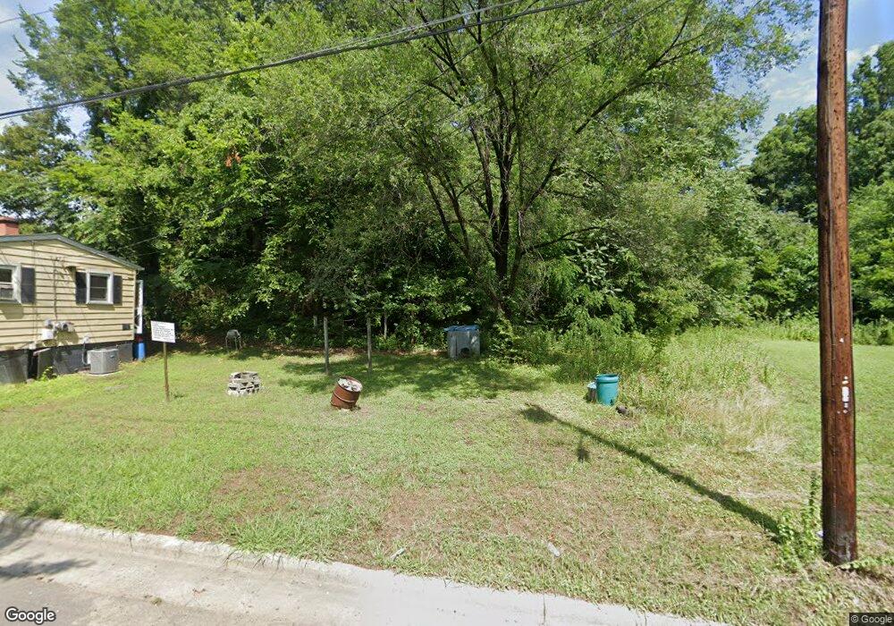 637 Lincoln St, Reidsville, NC 27320 - photo 1