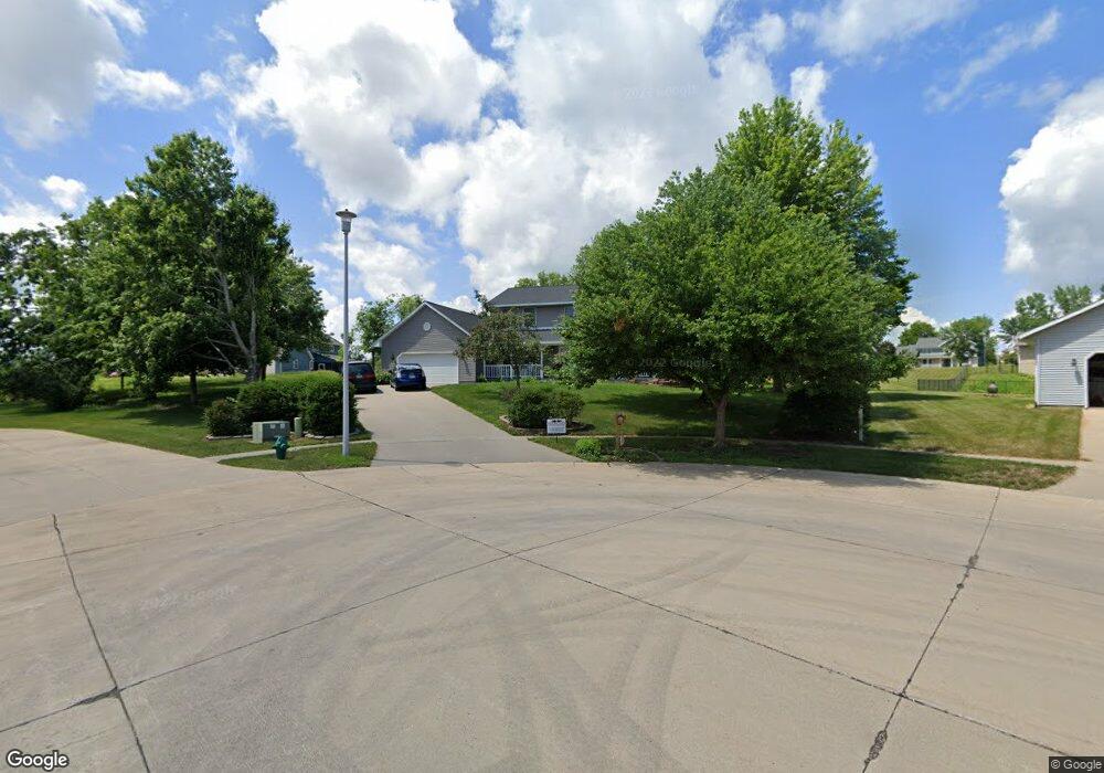 6730 Chippewa Ct NE, Cedar Rapids, IA 52411 - photo 1