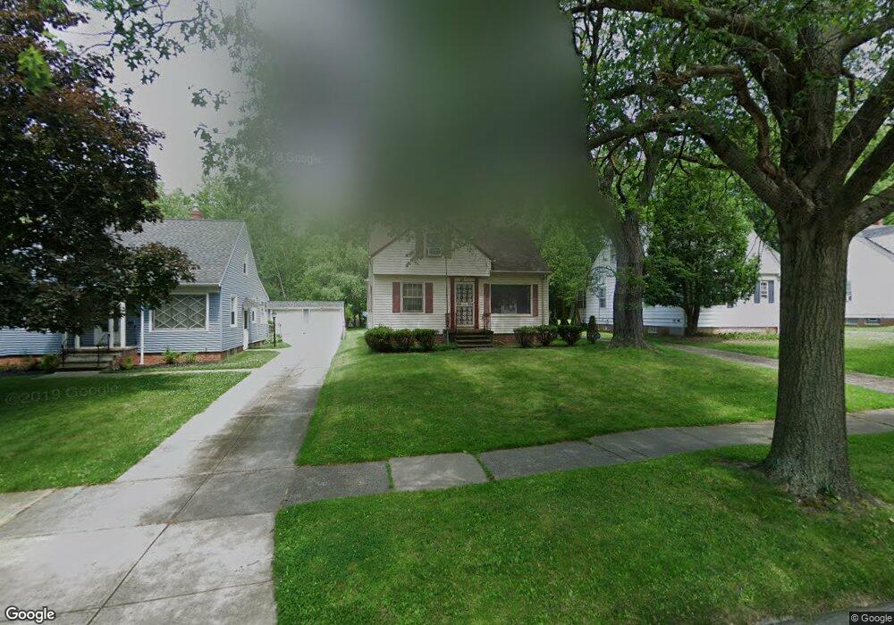 17415 Maple Heights Blvd, Maple Heights, OH 44137 - photo 1