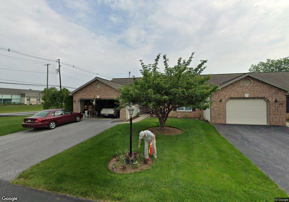 403 Benjamin Dr, Chambersburg, PA 17201 - photo 1