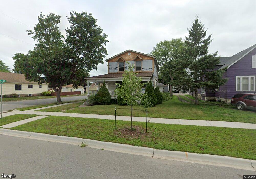 1516 15th Ave, Menominee, MI 49858 - photo 1