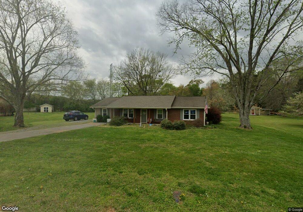 380 Flora Dr SW, Calhoun, GA 30701 - photo 1