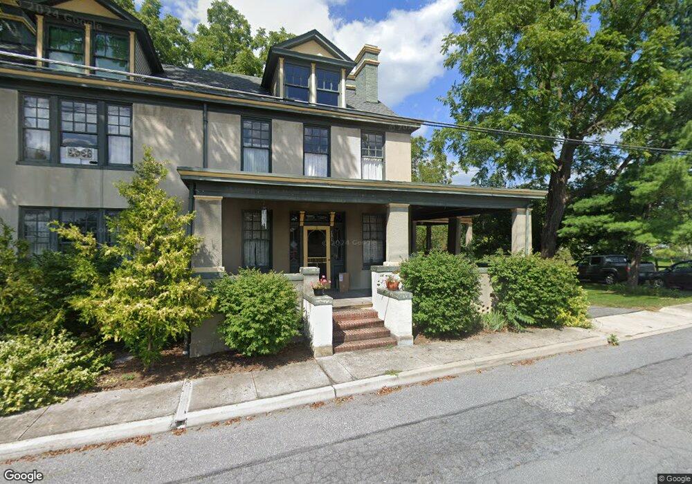 131 W Seminary St, Mercersburg, PA 17236 - photo 1