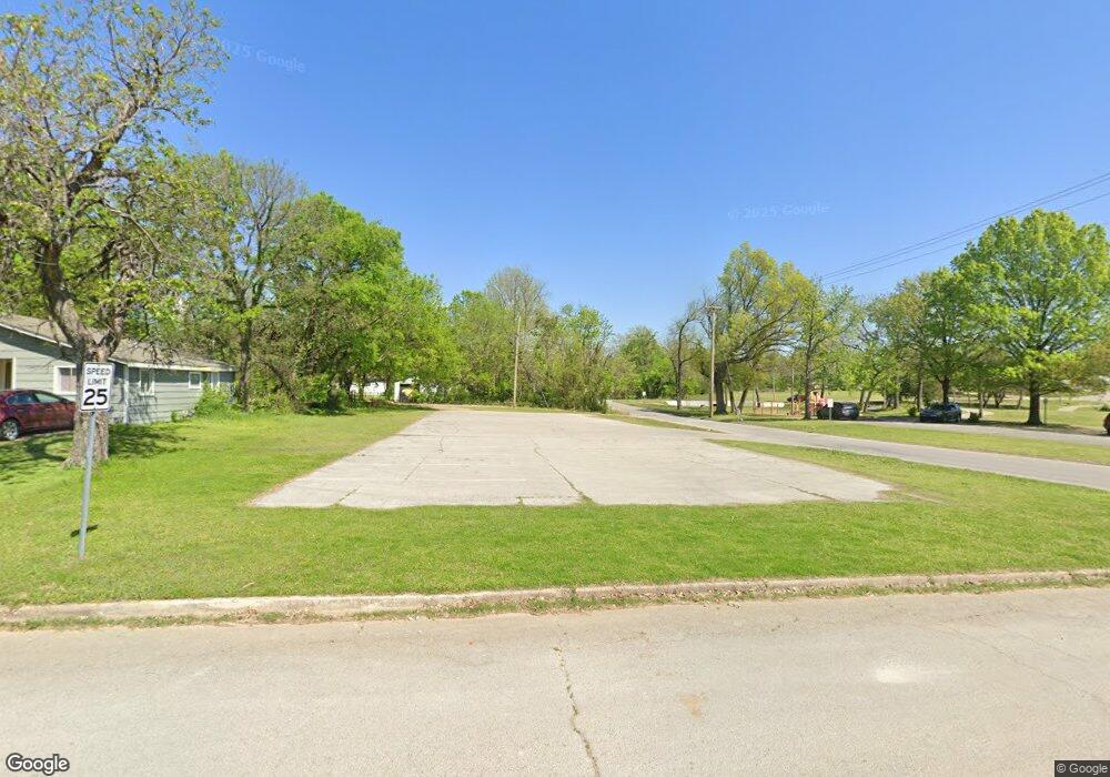 719 S Walnut St, Sapulpa, OK 74066 - photo 1