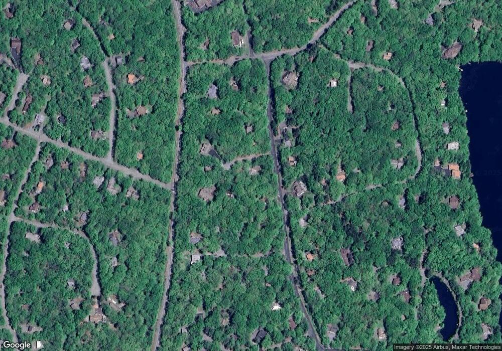 801 Wren Ct, Hawley, PA 18428 - photo 1