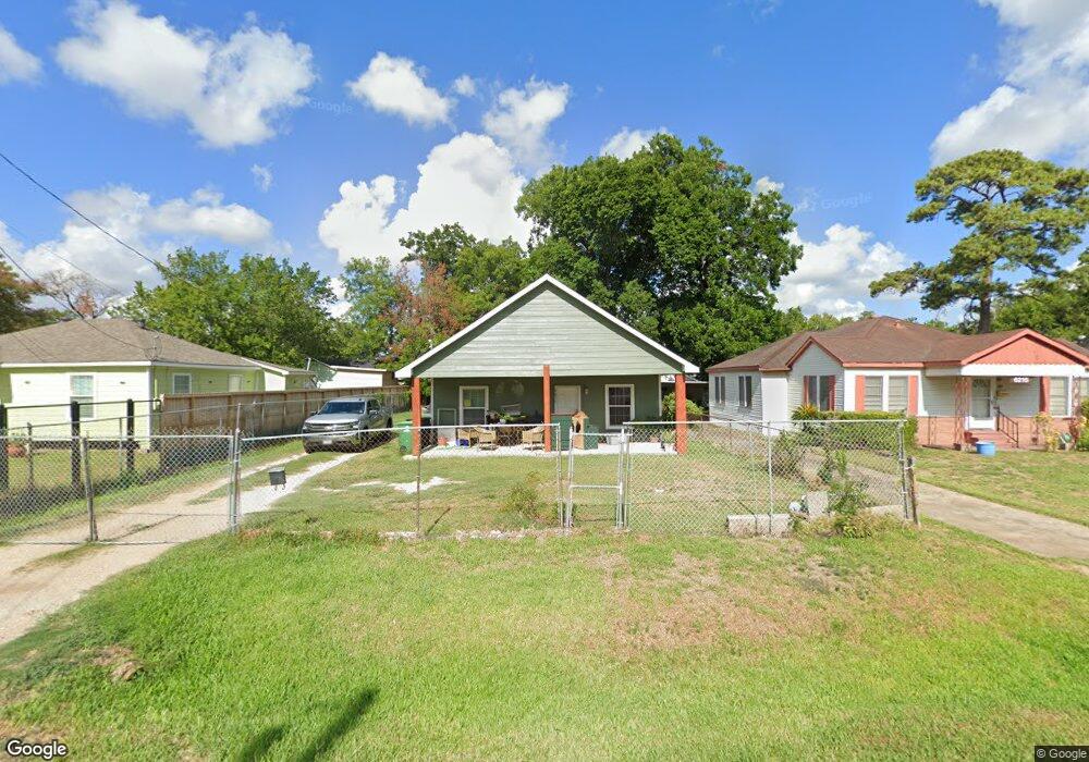6211 Gay St, Houston, TX 77022 - photo 1
