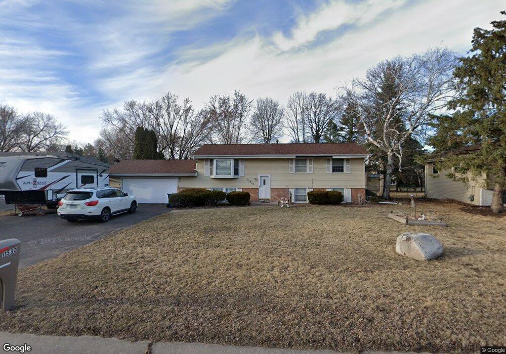 11530 97th Place N, Maple Grove, MN 55369 - photo 1