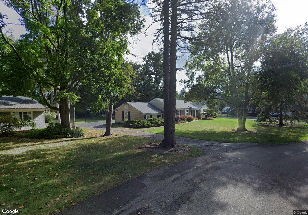 6195 E Surrey Rd, Bloomfield Hills, MI 48301 - photo 1