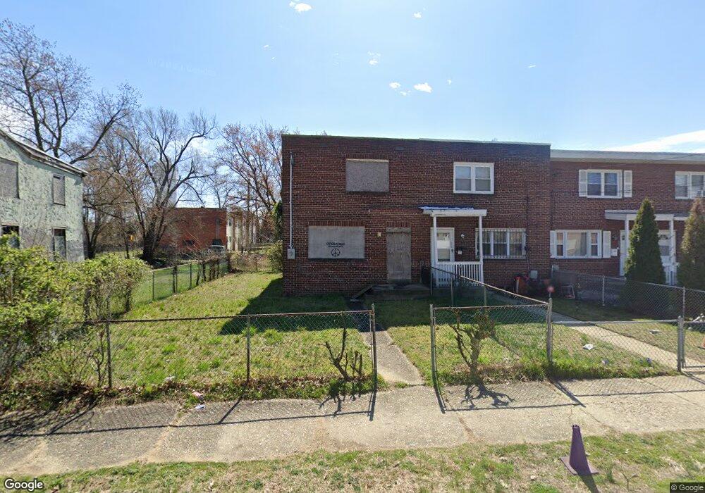2918 Thompson St, Camden, NJ 08105 - photo 1
