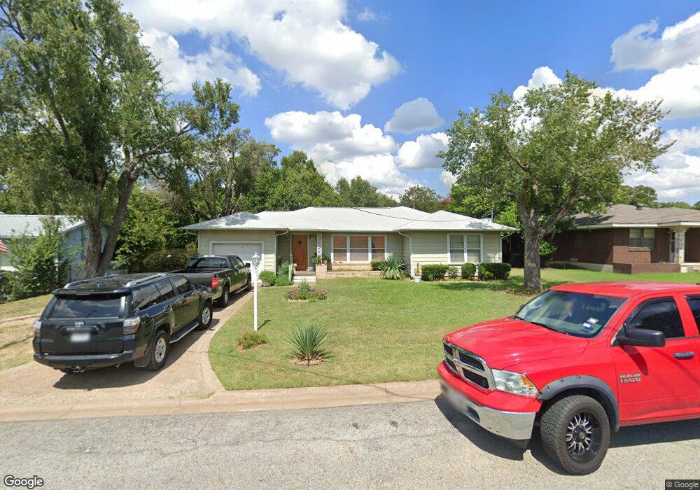 1513 E Mildred St, Sherman, TX 75090 - photo 1