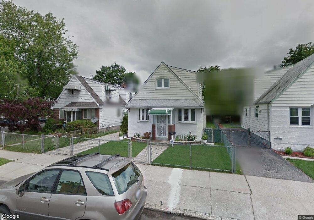 6407 138th St, Flushing, NY 11367 - photo 1