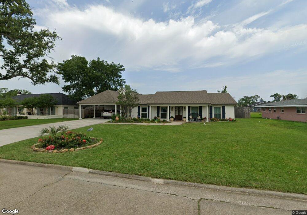 1028 Henrietta Ln, Lake Charles, LA 70605 - photo 1