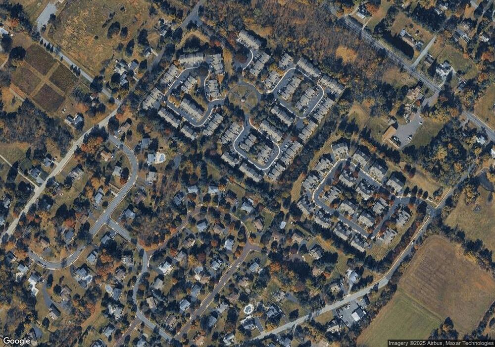 25 Hampton Ct, Norristown, PA 19403 - photo 1