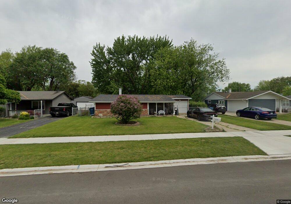 513 Avalon Dr, Dyer, IN 46311 - photo 1