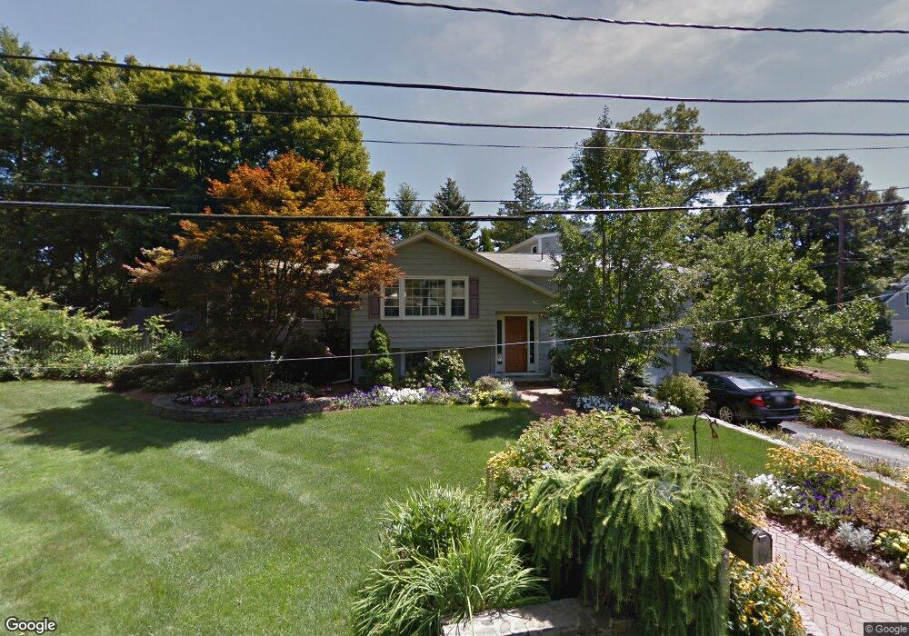 4 Wright St, Lexington, MA 02420 - photo 1