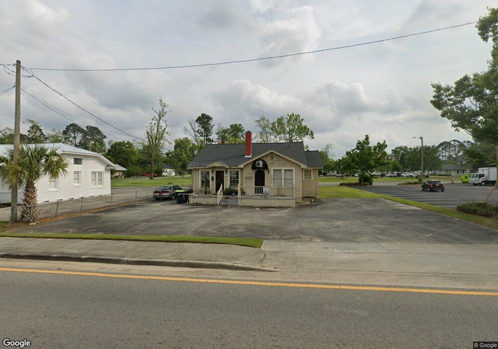 520 Ward St E, Douglas, GA 31533 - photo 1