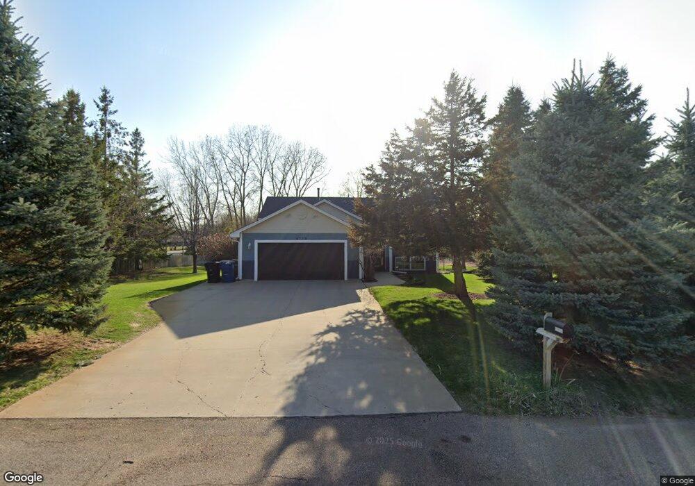 5770 Smithtown Cir, Excelsior, MN 55331 - photo 1