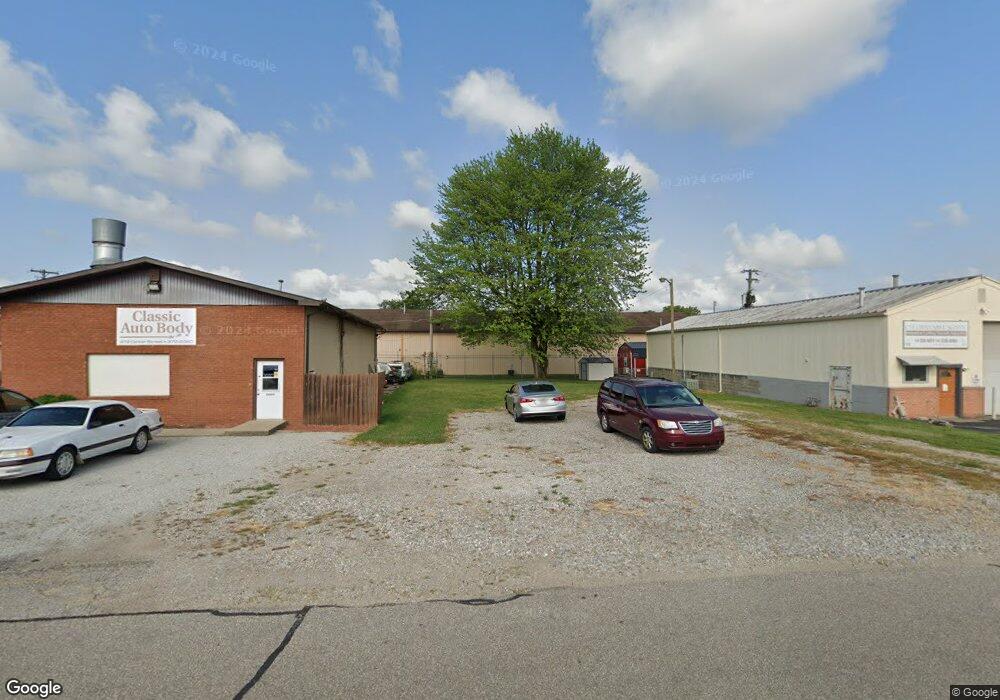 462 Center St, Columbus, IN 47201 - photo 1