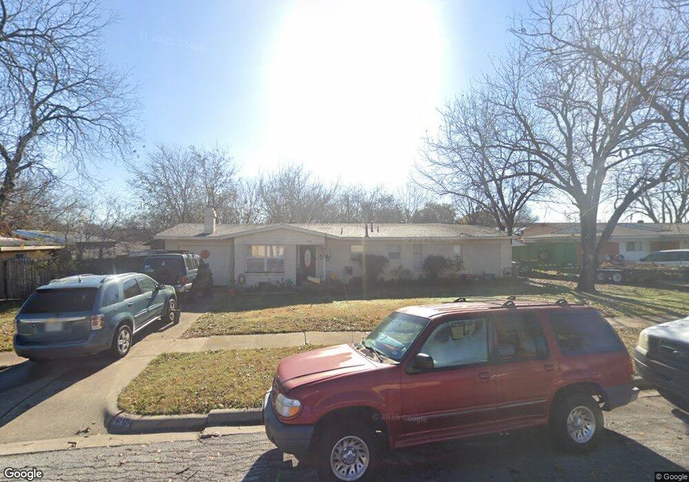 7916 Lazy Lane Rd, North Richland Hills, TX 76180 - photo 1