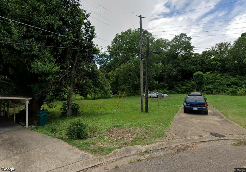 113 Booker St, Jackson, TN 38301 - photo 1