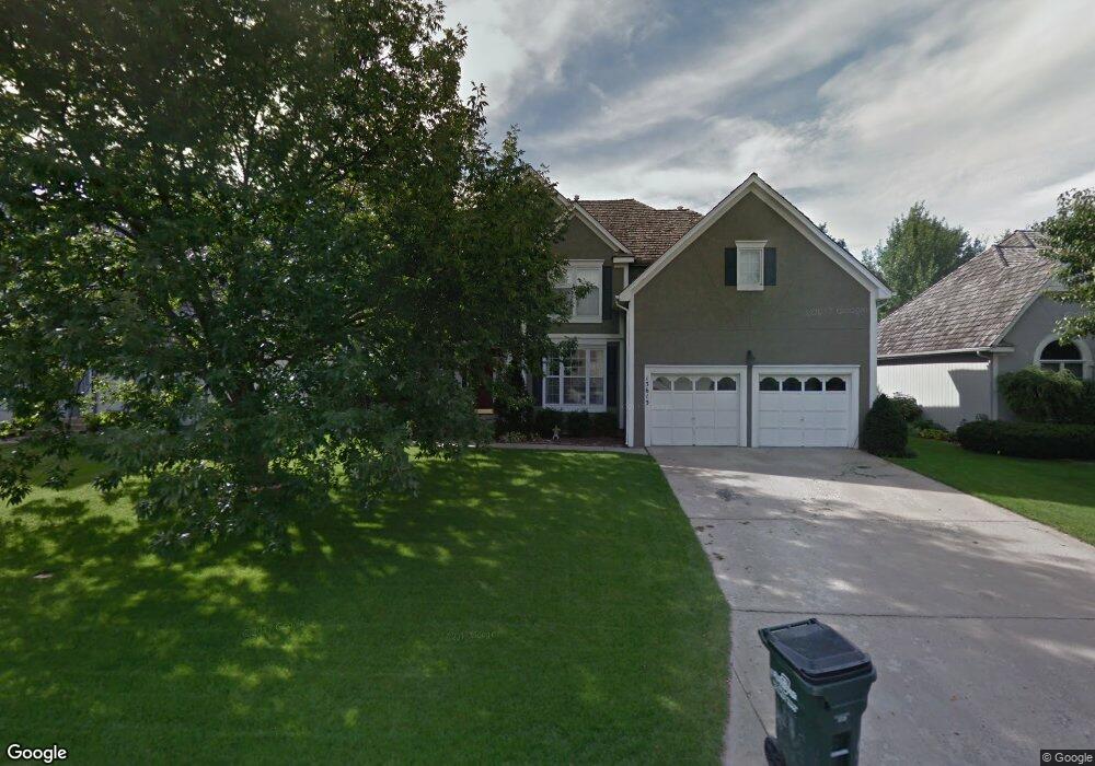 13613 W 75th Ct, Shawnee, KS 66216 - photo 1