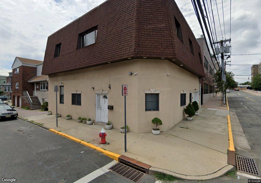 284 Day Ave, Fairview, NJ 07022 - photo 1