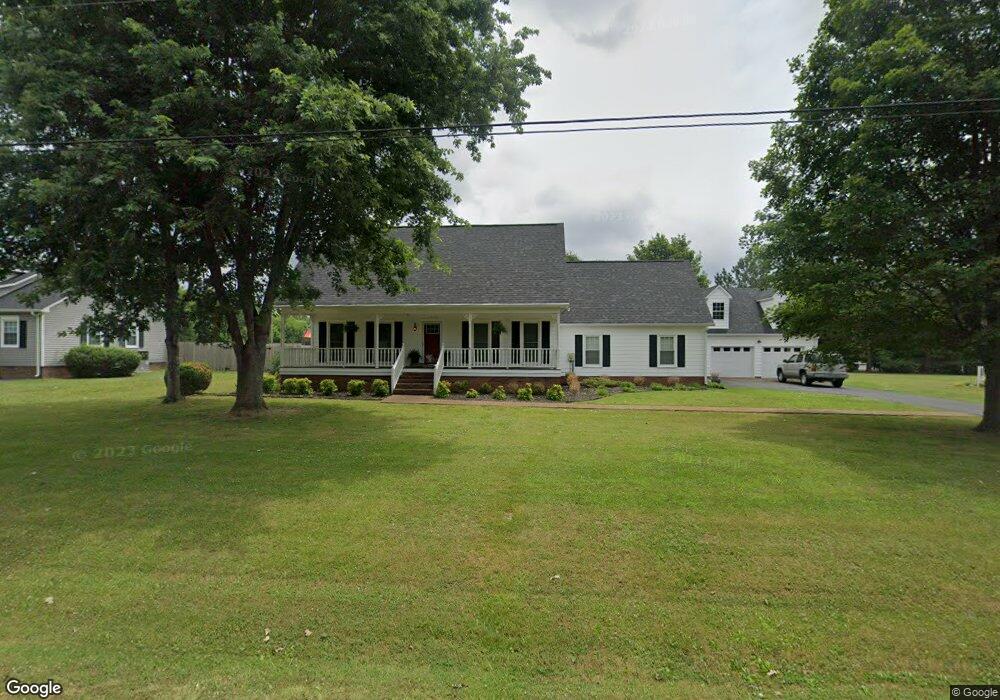 5010 Hays Dr, Columbia, TN 38401 - photo 1