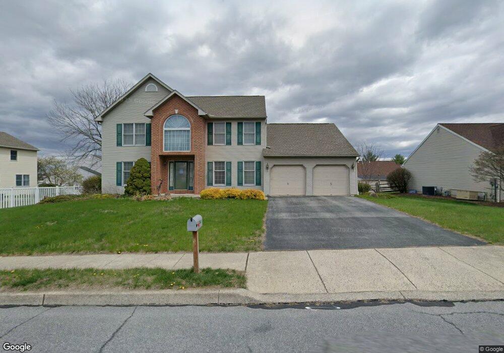 1004 Dallas Rd, Reading, PA 19605 - photo 1