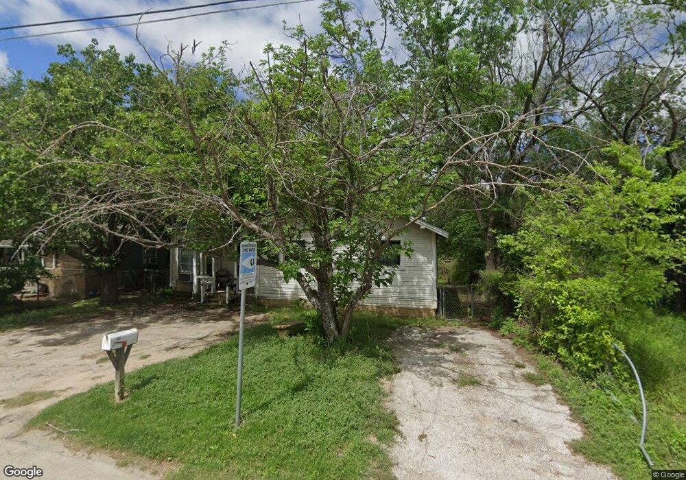 804 W Oak St, Weatherford, TX 76086 - photo 1