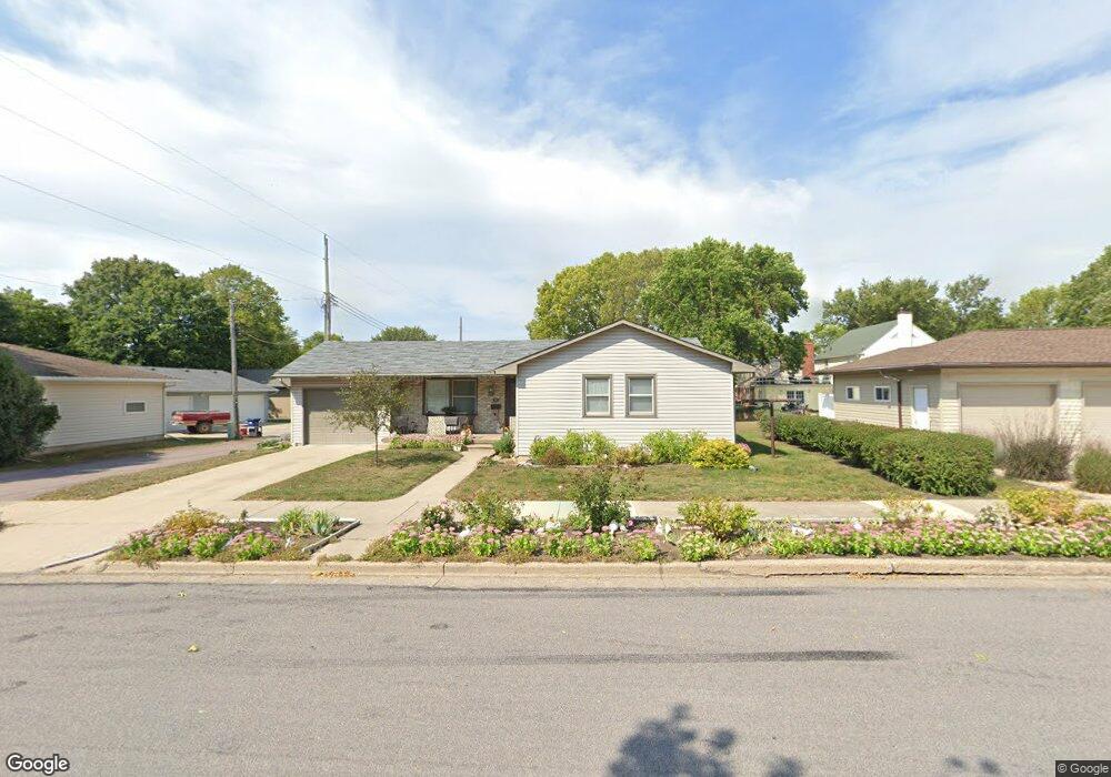 810 8th St N, New Ulm, MN 56073 - photo 1