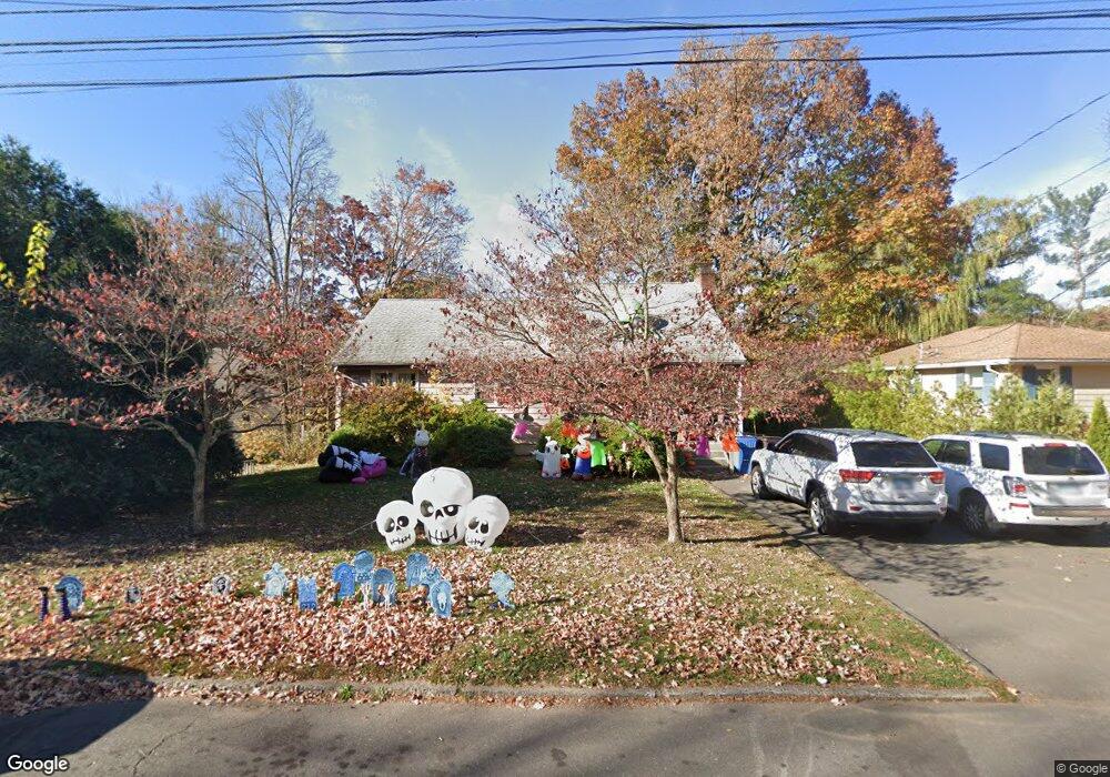 390 Hillhurst Ave, New Britain, CT 06053 - photo 1