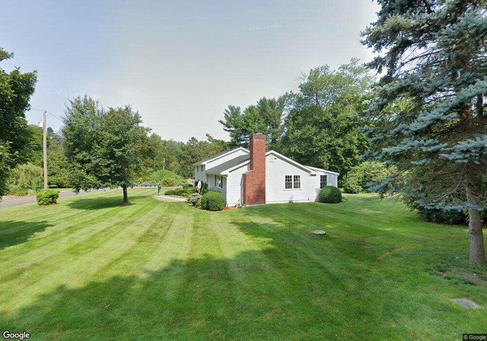 2 Manor Rd, Ridgefield, CT 06877 - photo 1