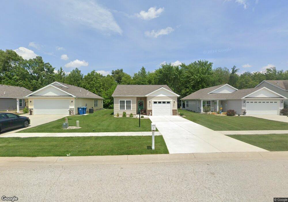 696 Blackstone Ct, Kouts, IN 46347 - photo 1