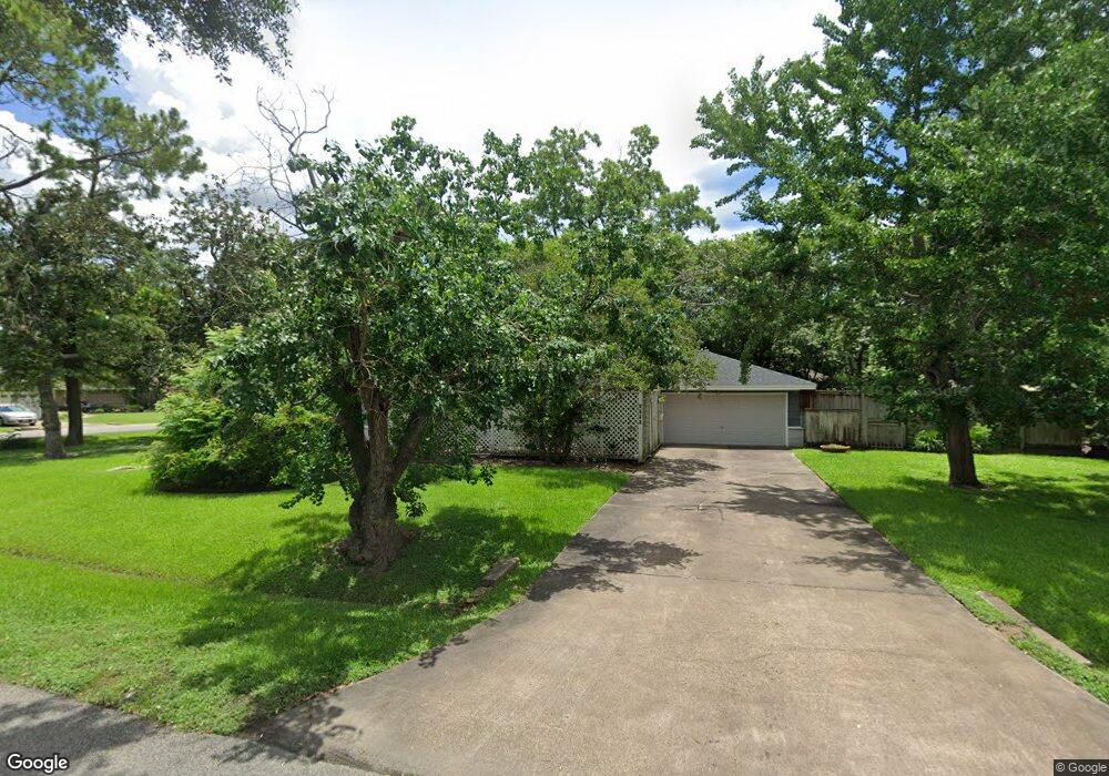 1725 Longacre Dr, Houston, TX 77055 - photo 1