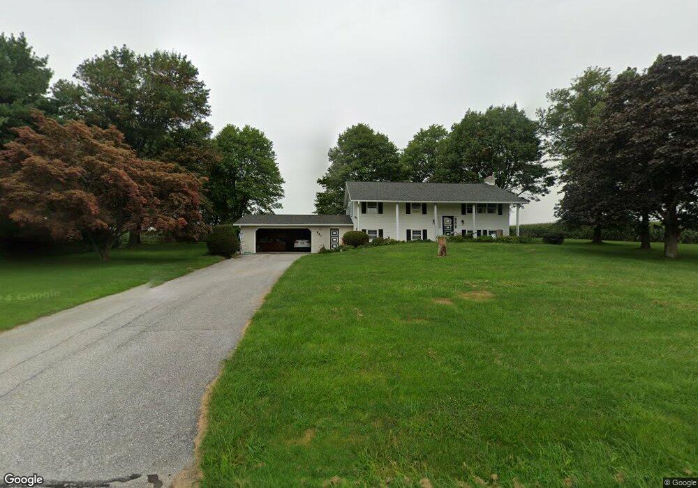 880 Codorus Furnace Rd, Mount Wolf, PA 17347 - photo 1