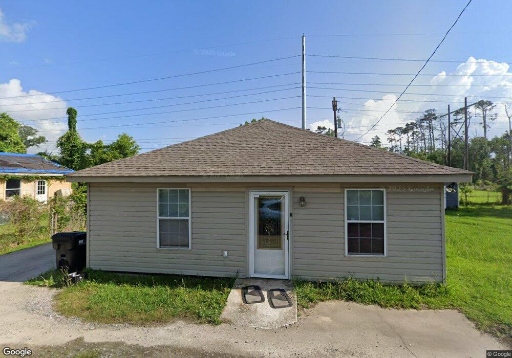 2007 Pear Ln, Lake Charles, LA 70601 - photo 1