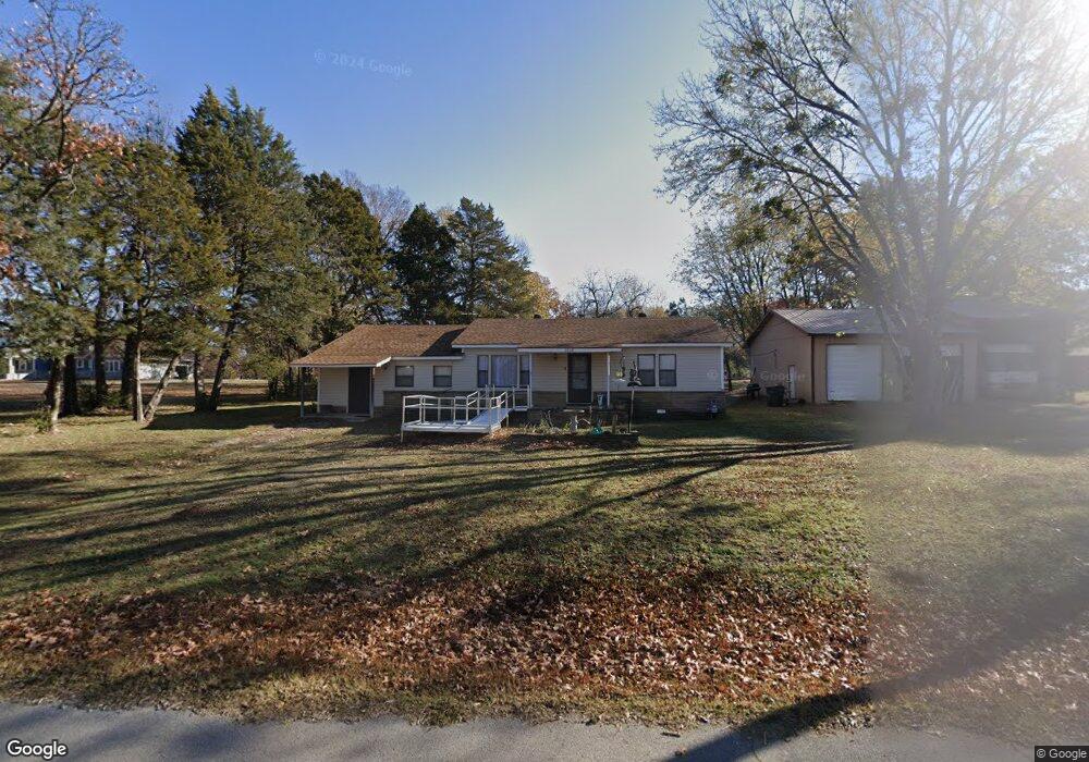 2208 N 5th St, Henryetta, OK 74437 - photo 1