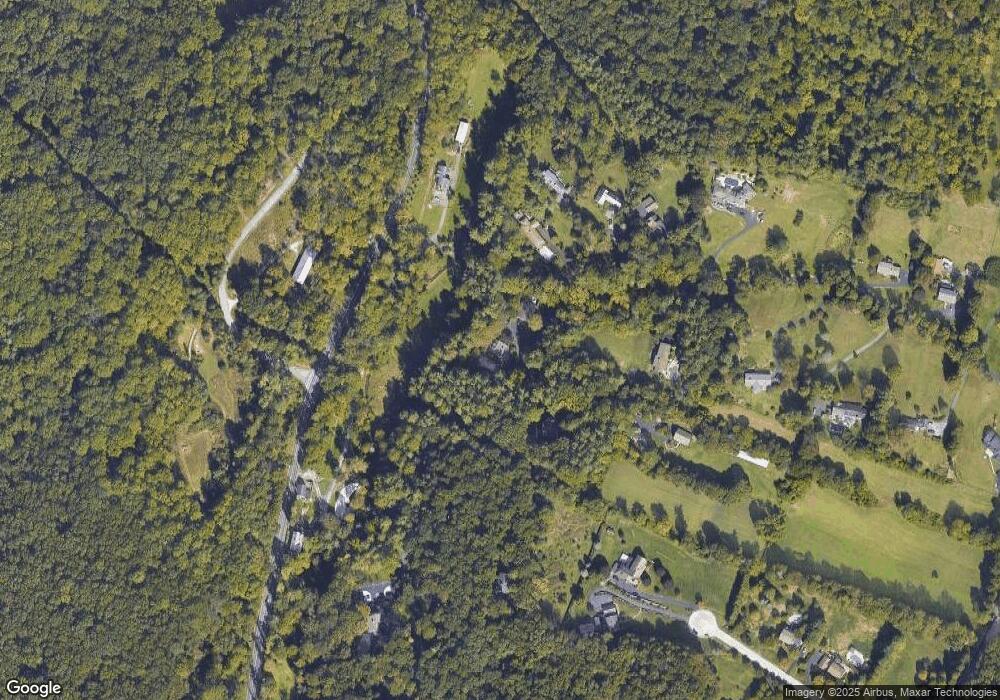 66 Meadow Glen Ln, Reading, PA 19607 - photo 1