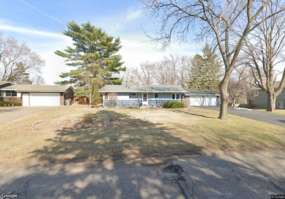 5419 Holiday Rd, Minnetonka, MN 55345 - photo 1