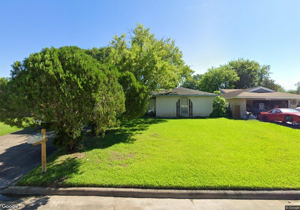 16607 Tibet Rd, Friendswood, TX 77546 - photo 1