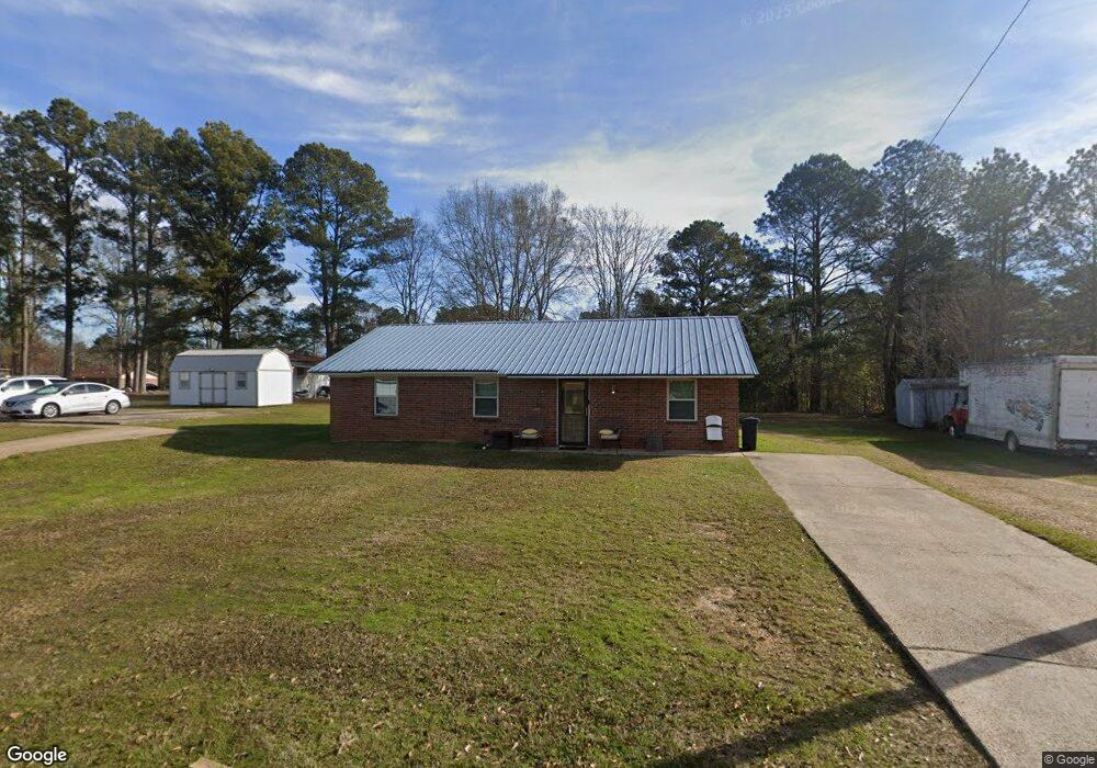 302 N Massengill St, Hazlehurst, MS 39083 - photo 1