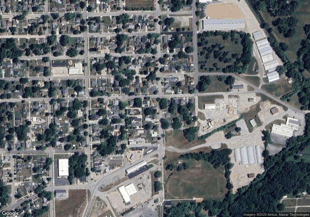 1309 S Cedar St, Auburn, IN 46706 - photo 1