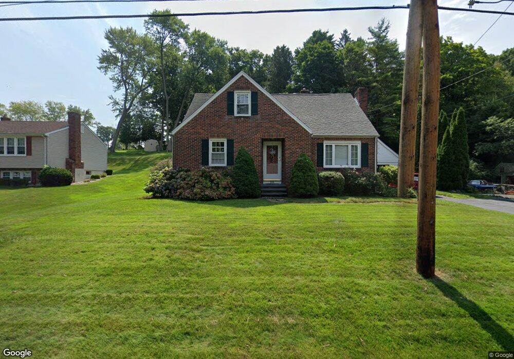 589 N Elm St, Wallingford, CT 06492 - photo 1