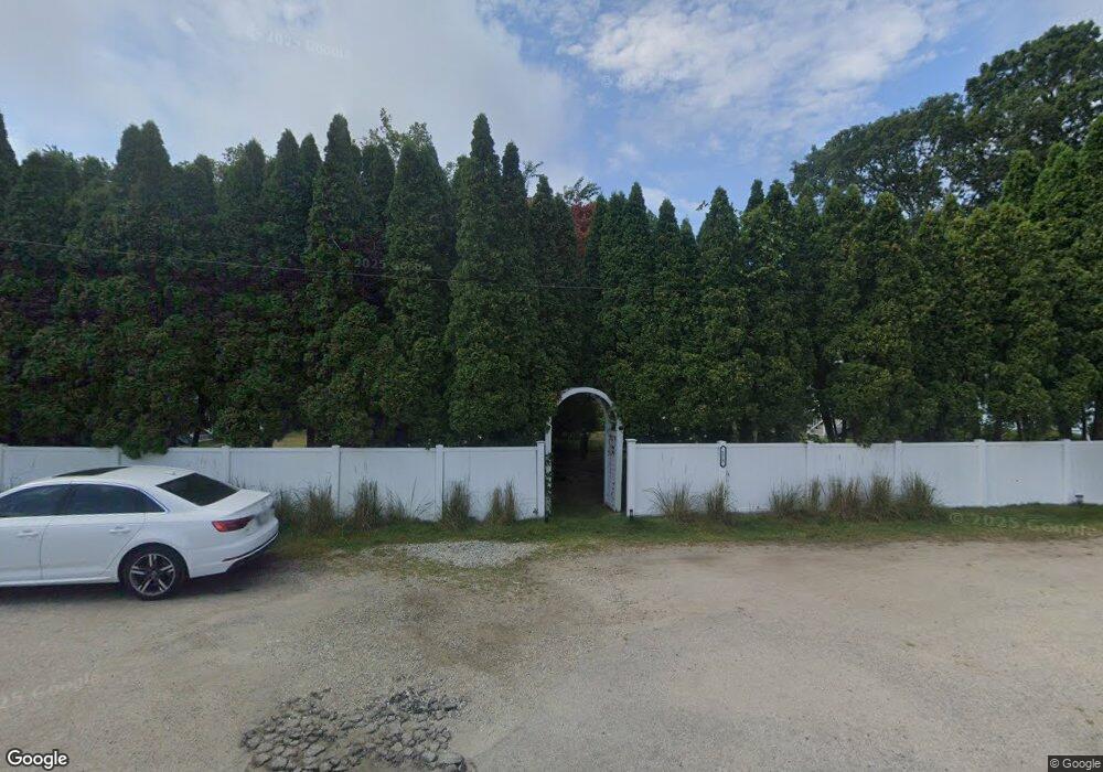 204 Waterway Rd, Narragansett, RI 02882 - photo 1