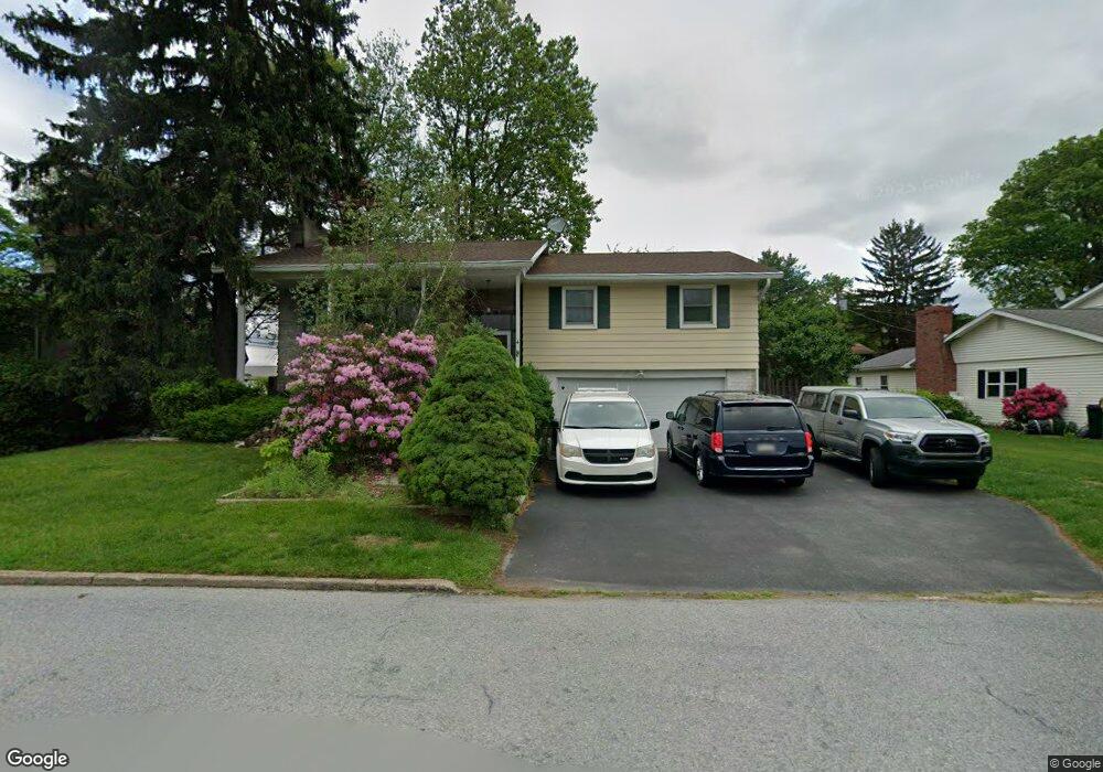 460 S Oak St, Alburtis, PA 18011 - photo 1