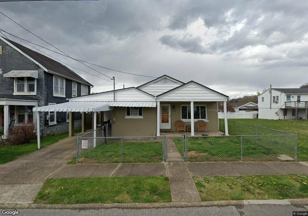 555 21st St, Dunbar, WV 25064 - photo 1