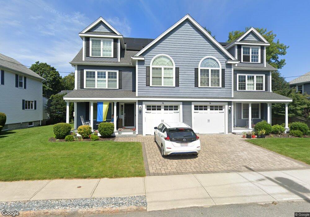 76 Hemingway St unit 2, Winchester, MA 01890 - photo 1