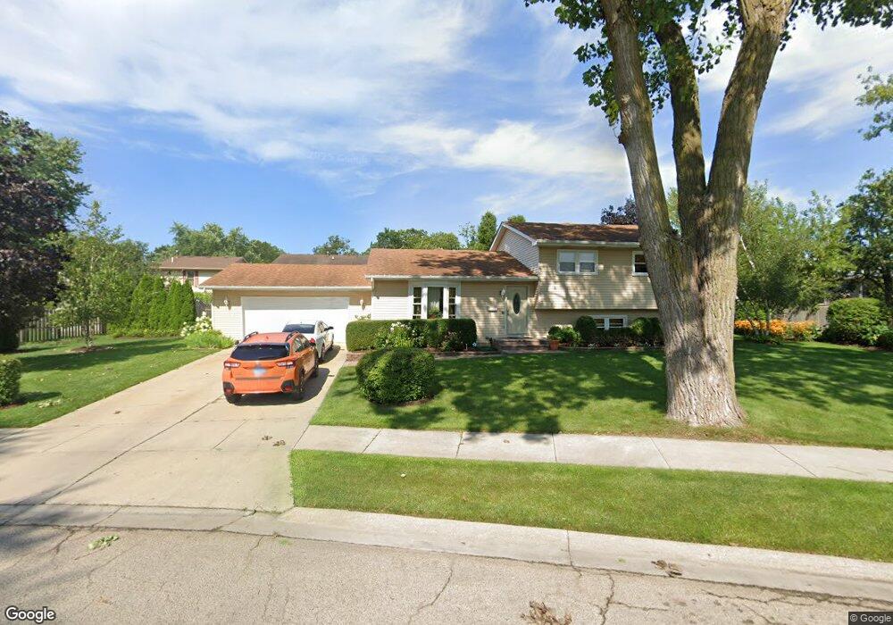 2310 Winnebago Rd, Waukegan, IL 60087 - photo 1