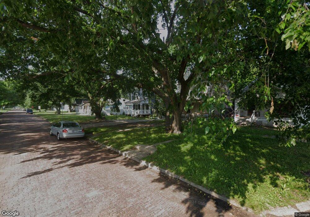 619 SW Buchanan St, Topeka, KS 66606 - photo 1