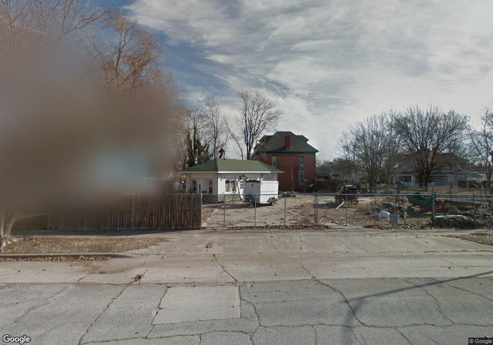 401 N Central Ave, Parsons, KS 67357 - photo 1